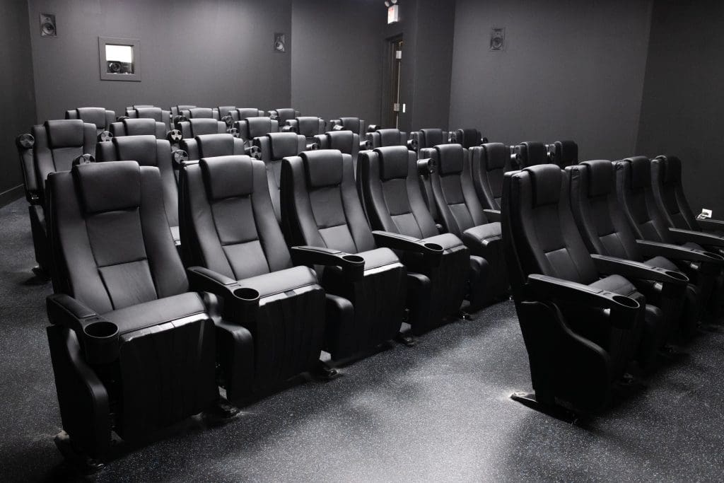 Movie theater Sisters In Cinema.