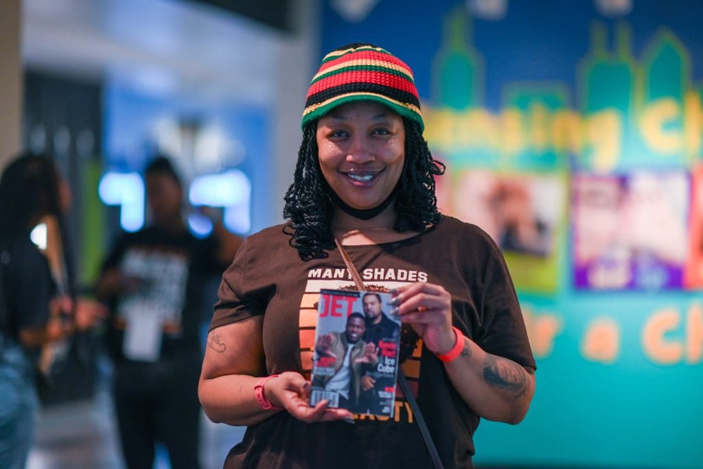 Latoya Pickens holding a JET magazine.