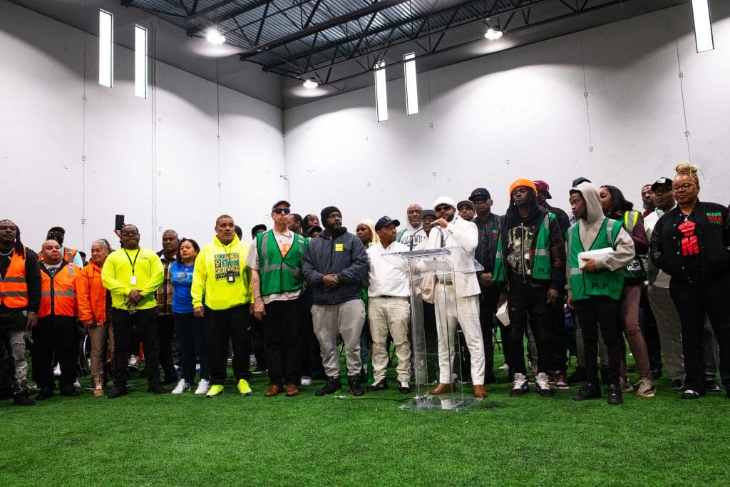 Pritzker, Johnson applaud Peacekeepers violence prevention program as ...