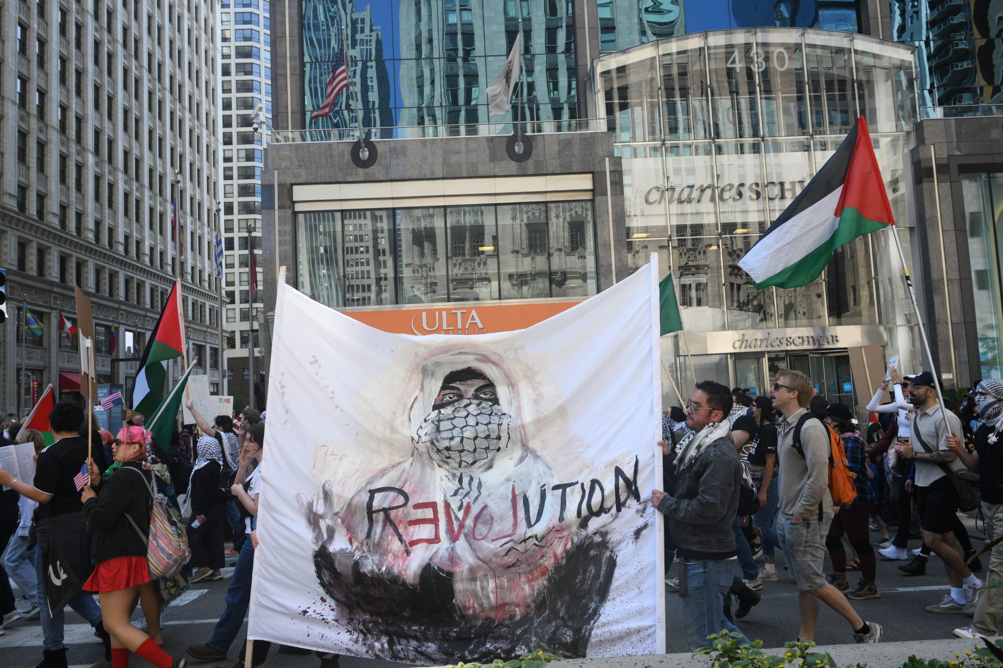'No Kings' ends in Chicago; pro-Palestine protest marches down Mag Mile ...