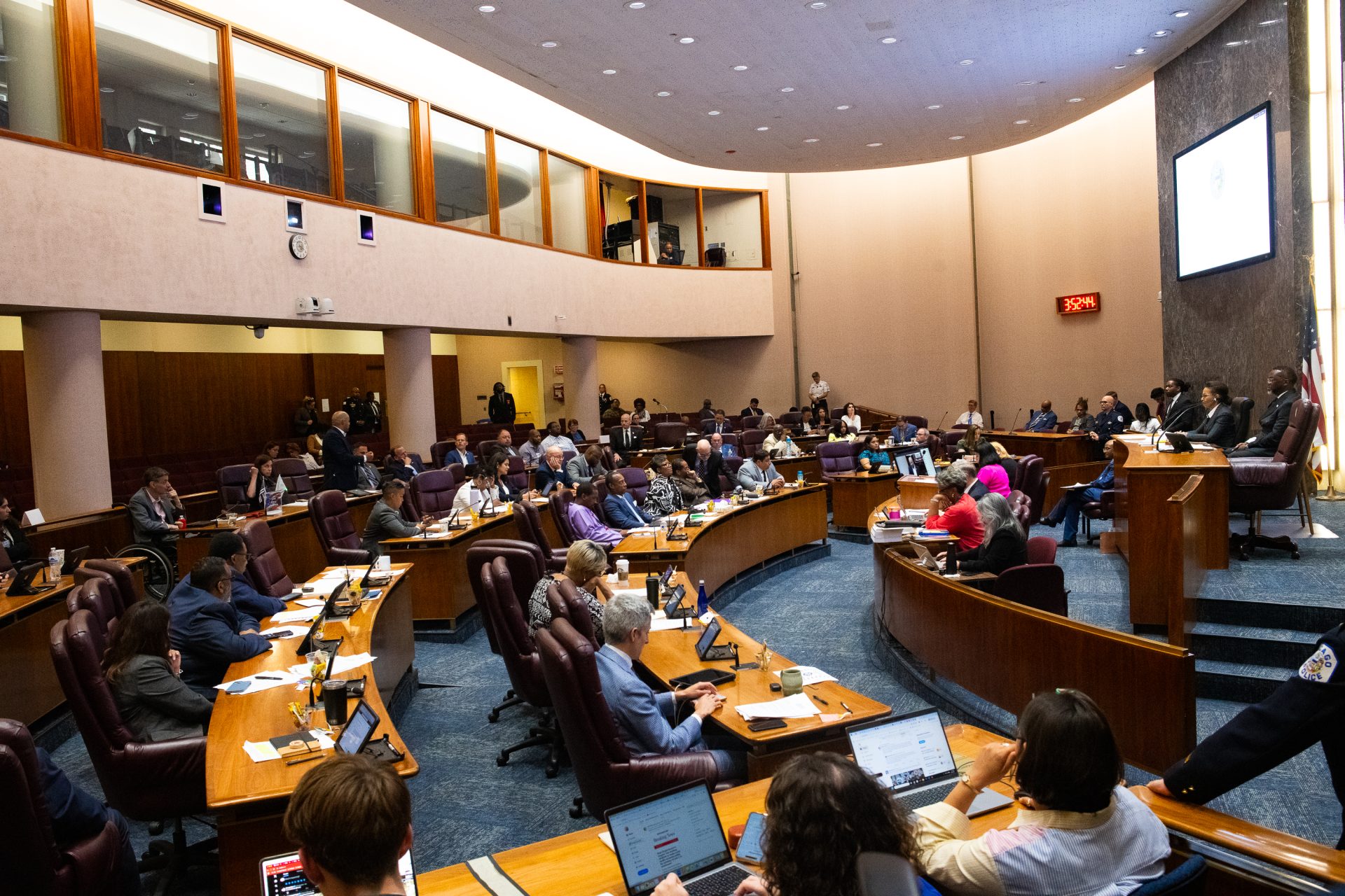 City Council is still weighing a change to Chicago’s youth curfew policy amid delays and a months-long debate