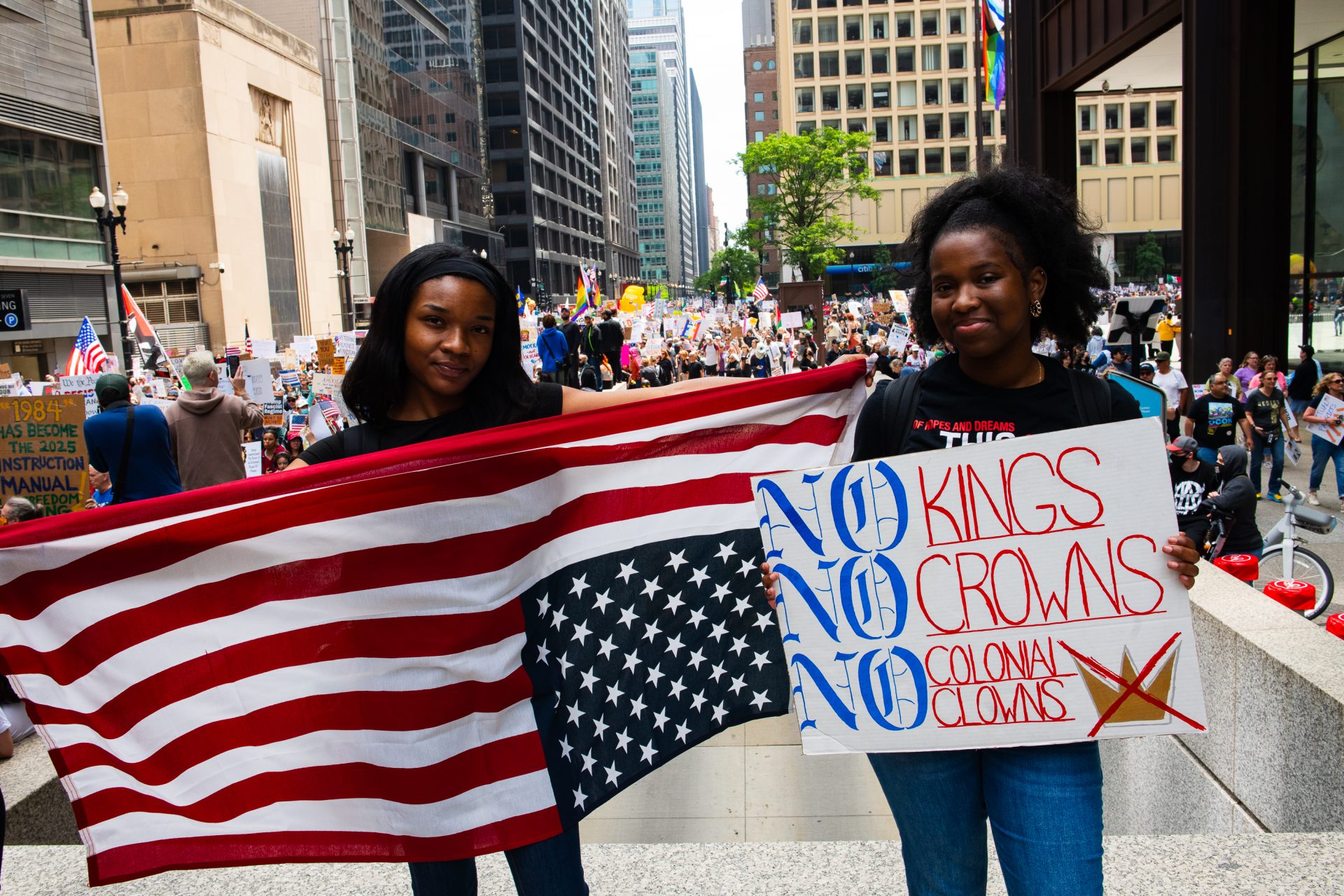 ‘No Kings: Vote Early’ is coming to Chicago neighborhoods Oct. 17
