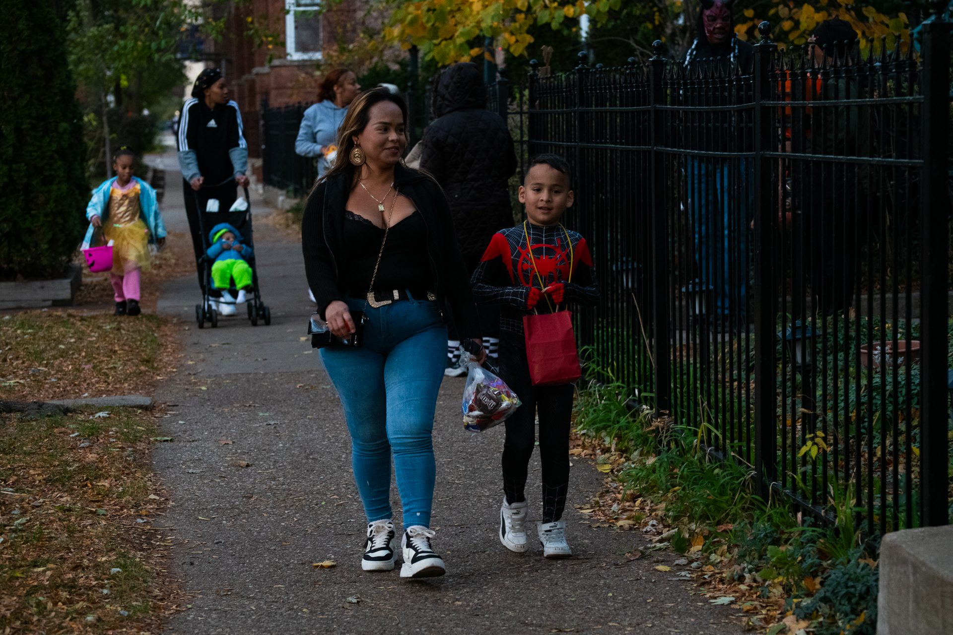 Pritzker asks Trump administration to stop immigration enforcement operations for Halloween; DHS says no