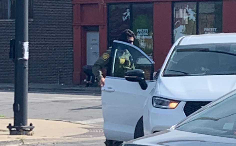 Federal agents were sighted on the West Side near Congress Parkway and California Ave on Oct. 1 Photo courtesy of Equity And Transformation (E.A.T.)