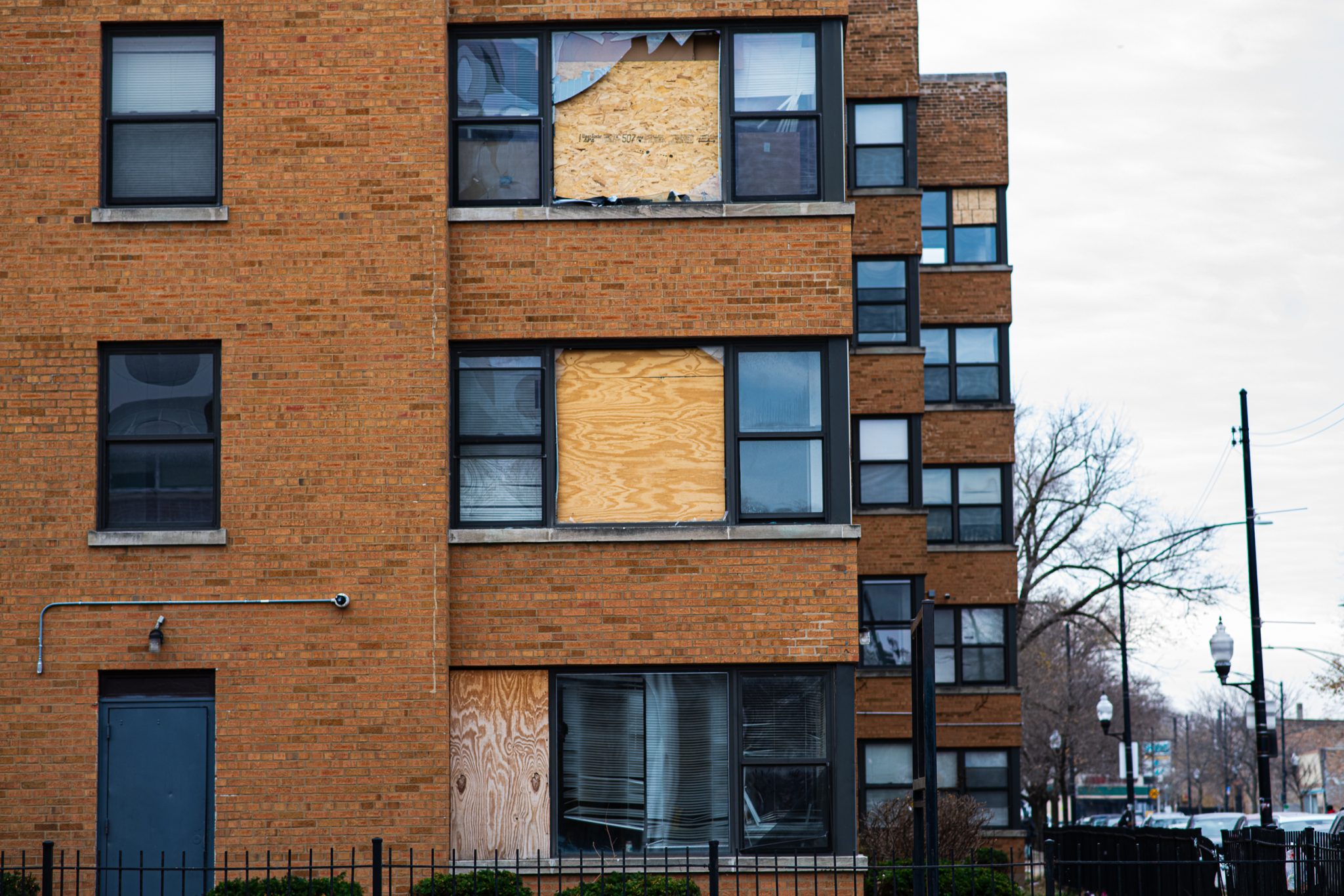 Building raided by ICE now ‘falling apart from the inside out,’ South ...