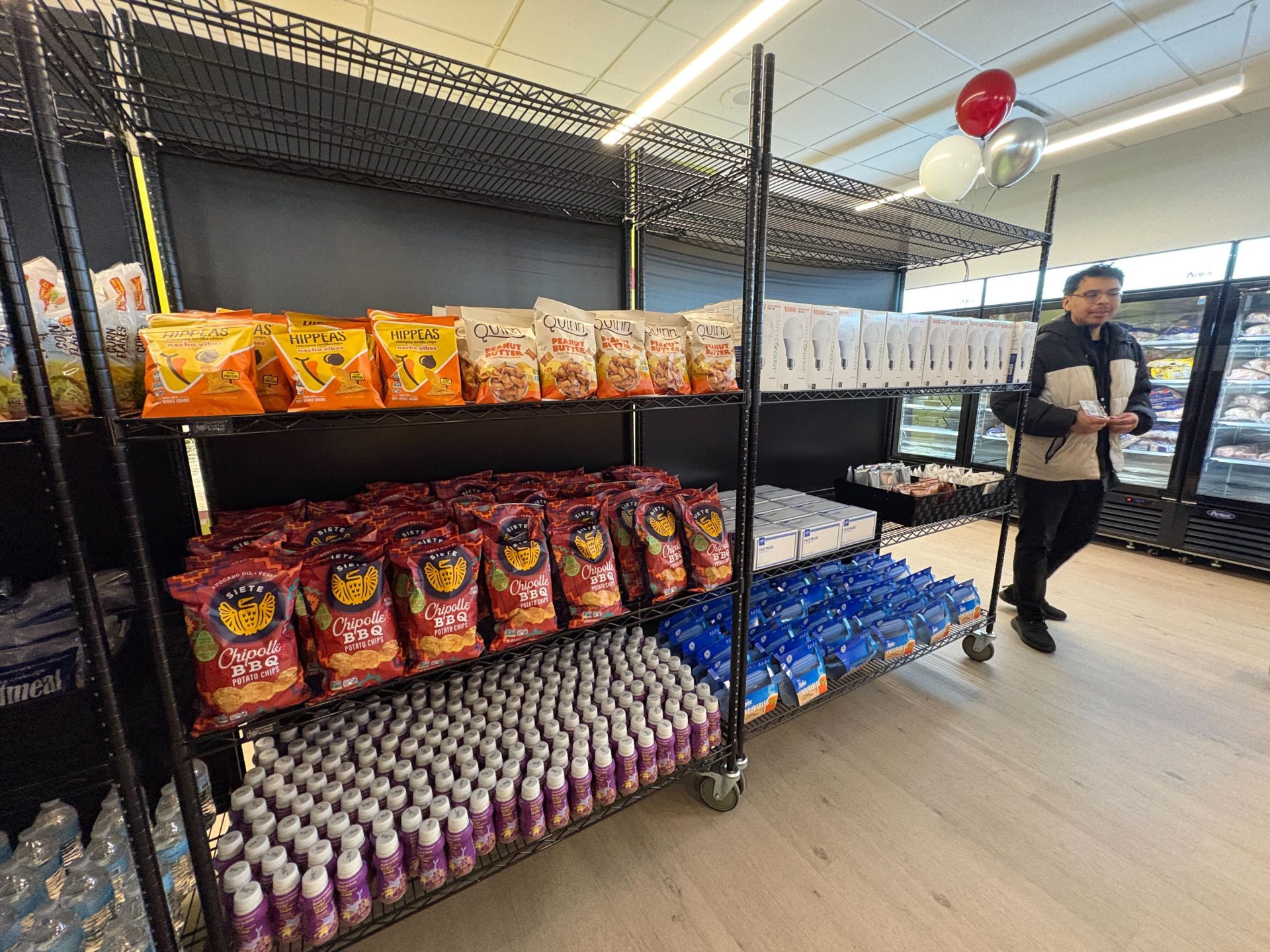A redesigned food market at Kennedy-King College provides students with free meals and upgrades food pantry experience 